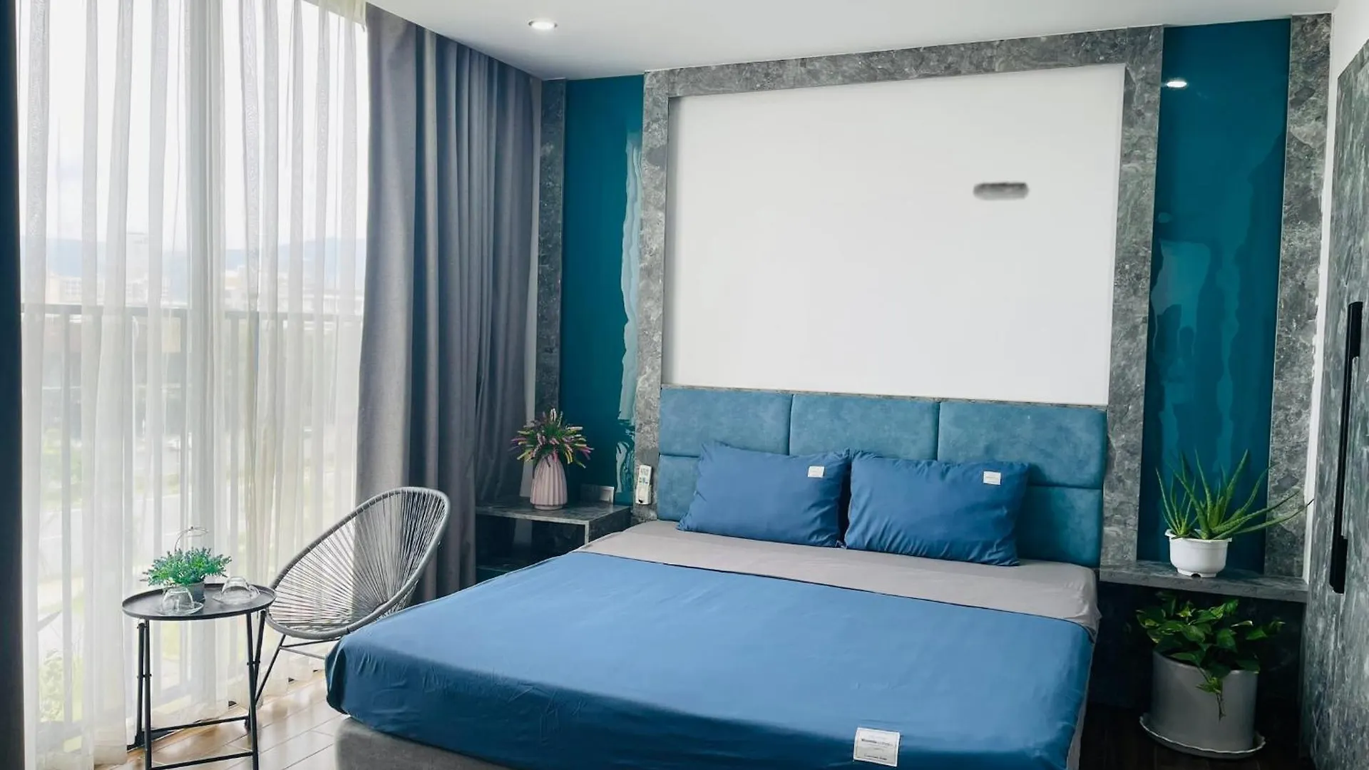 Cali Hotel Books Da Nang 0*,  Vietnam