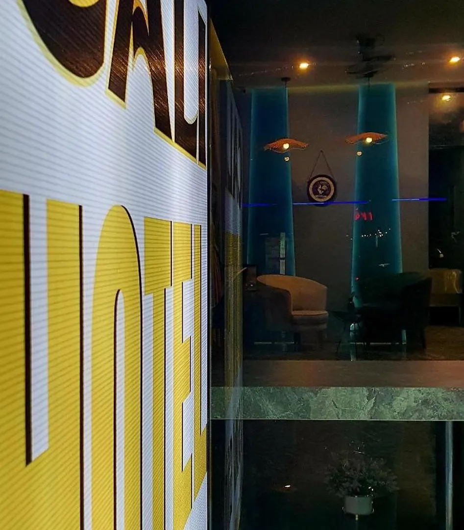 Cali Hotel Books Da Nang